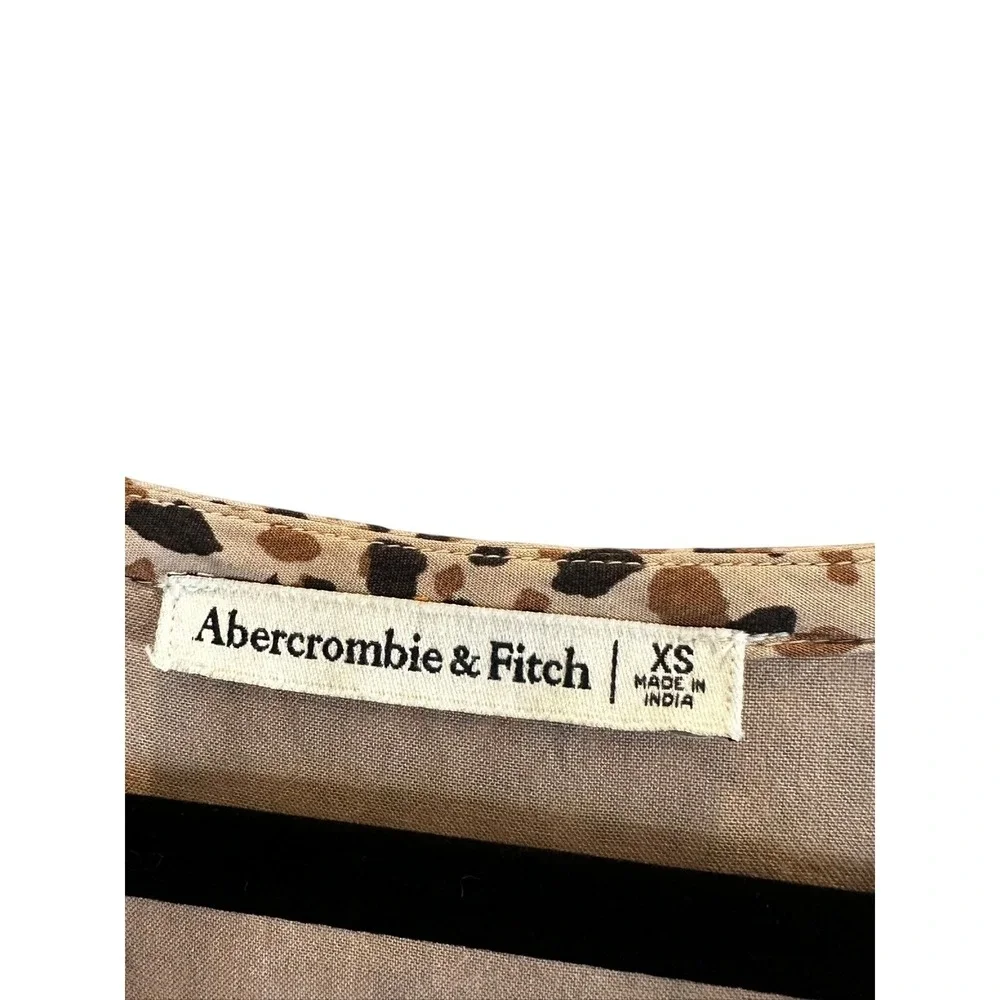 Abercrombie & Fitch Leopard Print Smocked Waist V-Neck Crop Top Tan Black XS